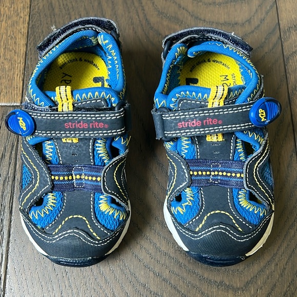 Baby sandals - Picture 1 of 3